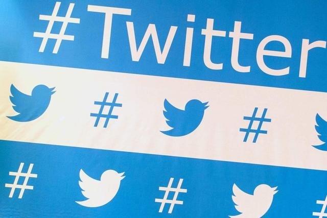 Twitter'S Hot Topic 